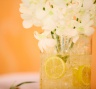 Оформление живыми цветами - лимонная свадьба
