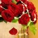 Цветочное оформление на свадьбе красными розами