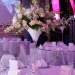 Композиция из живых цветов на свадебный стол