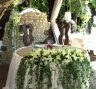 Оформление свадебного президиума - арка из цветов