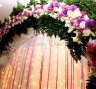 Оформление президиума цветами - арка из живых цветов