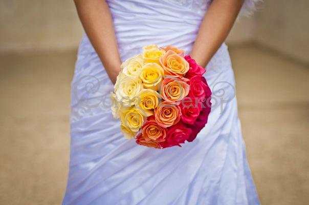 Радужный букет невесты