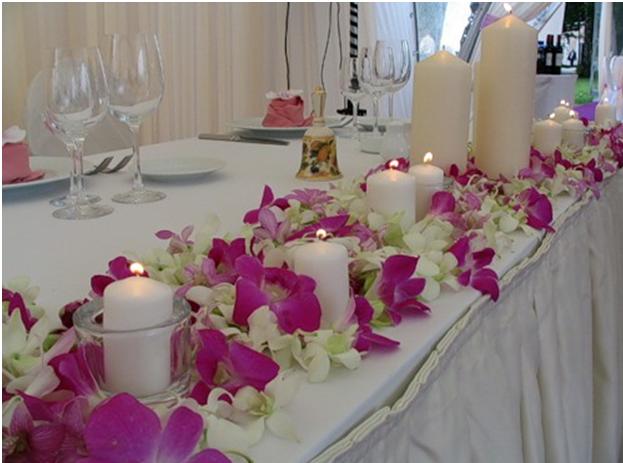 Украшение свадебного стола свечами