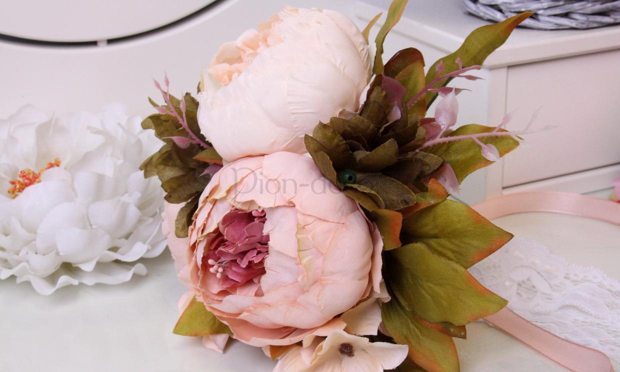 Пионы на свадьбе в стиле shabby shick